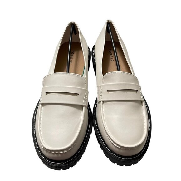 Torrid Womens NWT White 90s Y2K Faux Leather Chunky Lug Sole Loafers Sz 11.5 WW - Picture 5 of 9
